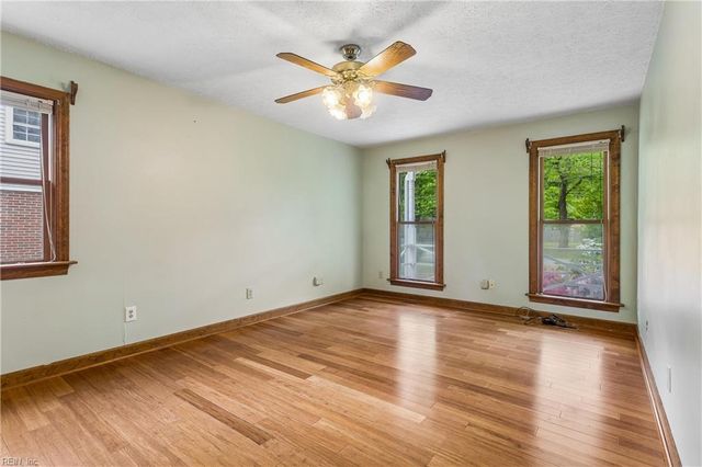 101 Marine CIR, Yorktown, VA 23692