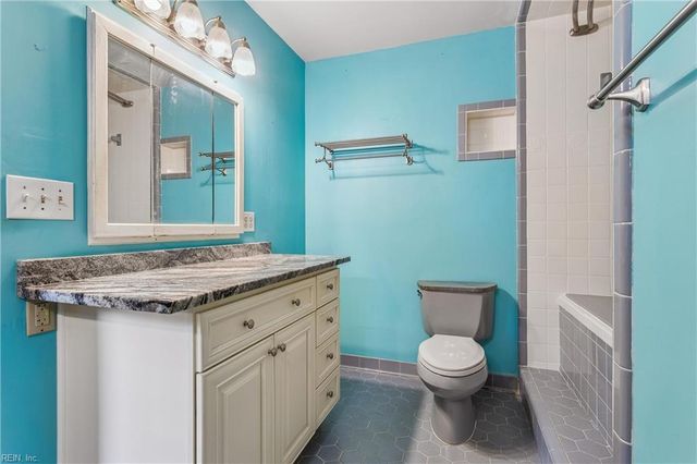 101 Marine CIR, Yorktown, VA 23692