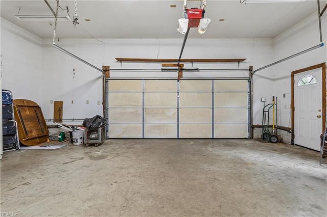 101 Marine CIR, Yorktown, VA 23692