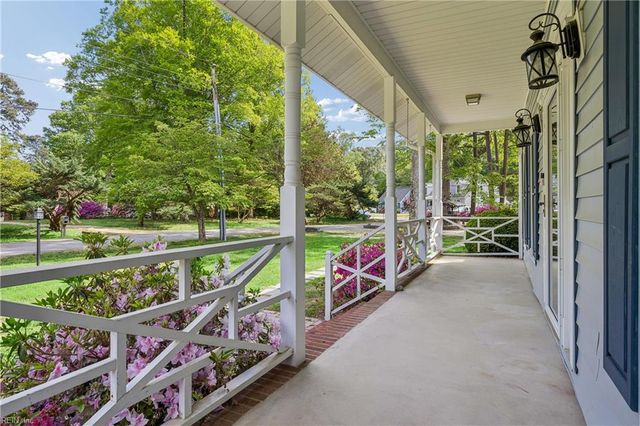 101 Marine CIR, Yorktown, VA 23692