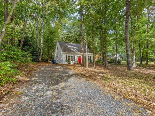 19 Meadhall Court, Durham, NC 27713