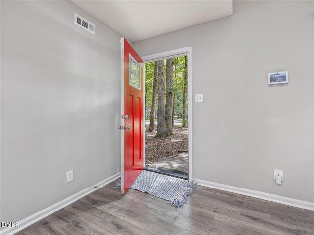 19 Meadhall Court, Durham, NC 27713