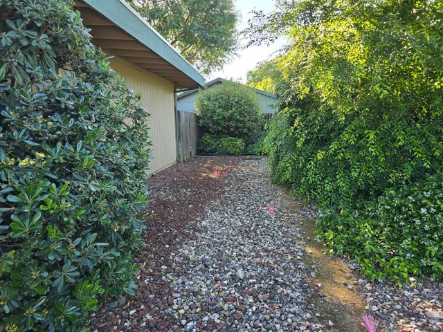 8700 Great Ct, Elk Grove, CA 95624