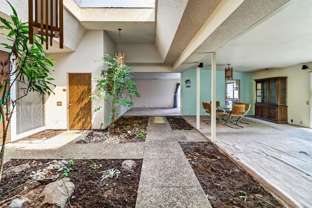 8700 Great Ct, Elk Grove, CA 95624