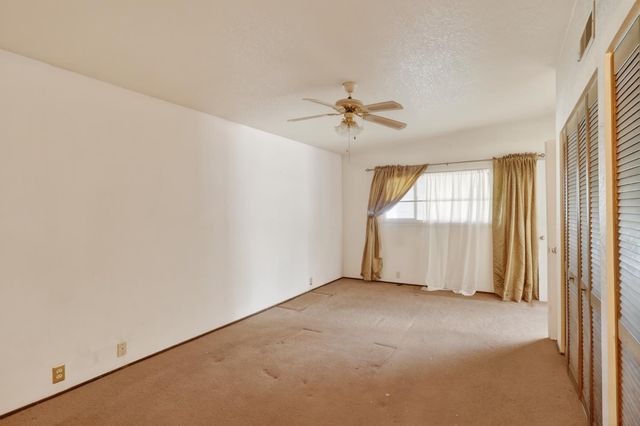 8700 Great Ct, Elk Grove, CA 95624