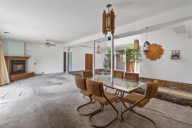 8700 Great Ct, Elk Grove, CA 95624