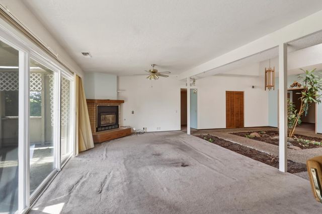 8700 Great Ct, Elk Grove, CA 95624