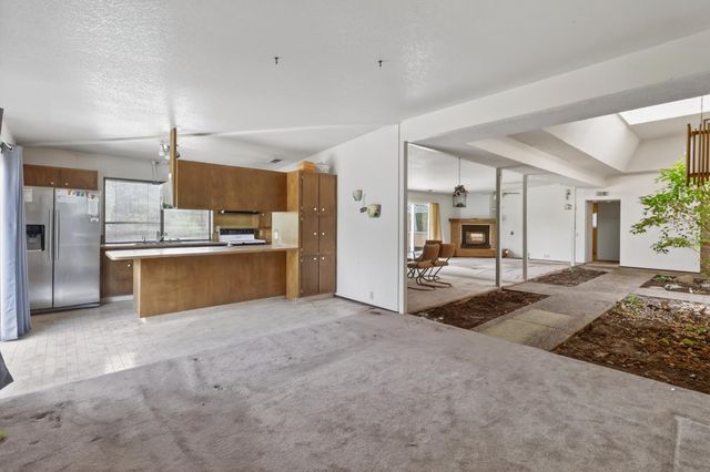 8700 Great Ct, Elk Grove, CA 95624