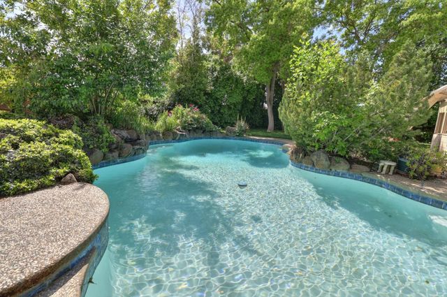 8700 Great Ct, Elk Grove, CA 95624