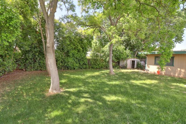8700 Great Ct, Elk Grove, CA 95624