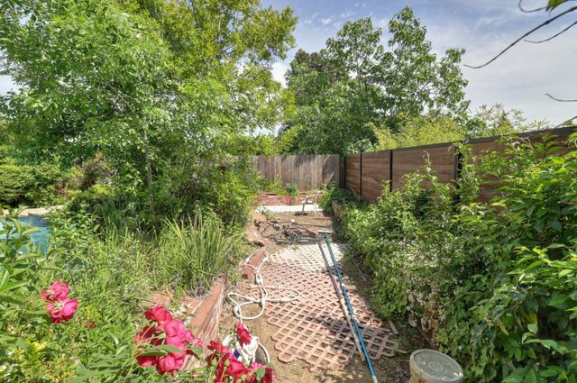 8700 Great Ct, Elk Grove, CA 95624