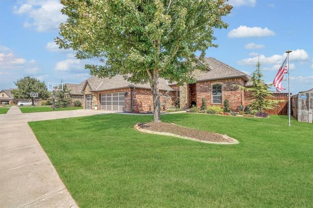612 Old Home Place, Yukon, OK 73099