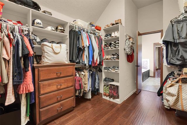 612 Old Home Place, Yukon, OK 73099