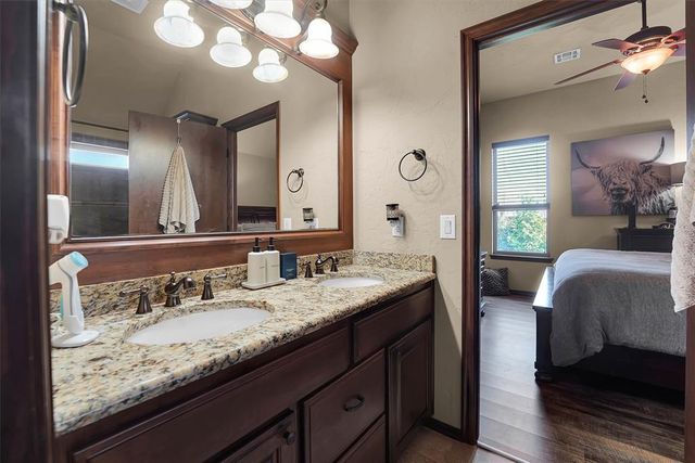 612 Old Home Place, Yukon, OK 73099