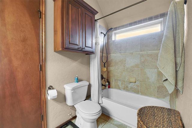 612 Old Home Place, Yukon, OK 73099