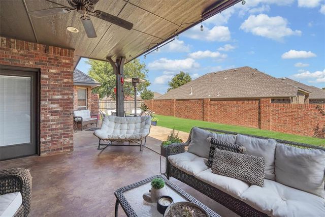 612 Old Home Place, Yukon, OK 73099