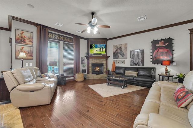 612 Old Home Place, Yukon, OK 73099