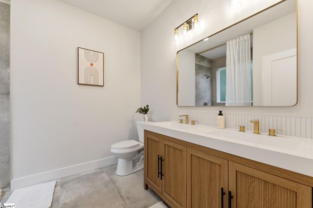 318 W Fredricks Street, Anderson, SC 29625