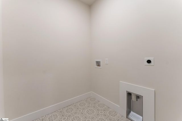 318 W Fredricks Street, Anderson, SC 29625
