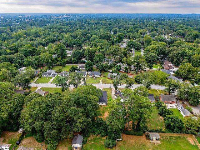 318 W Fredricks Street, Anderson, SC 29625