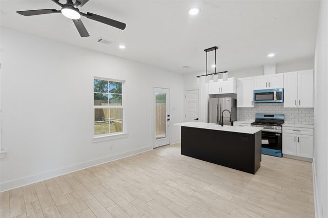 4914 Antha Street, Houston, TX 77016