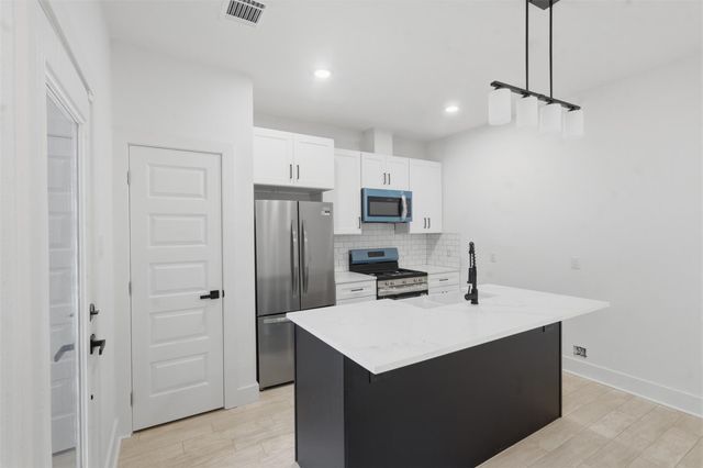 4914 Antha Street, Houston, TX 77016