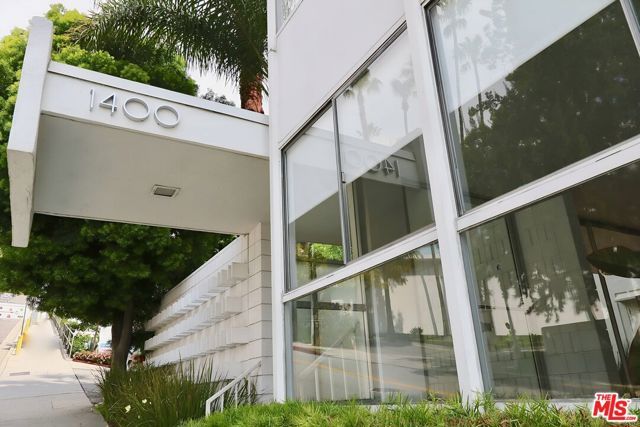 1400 N Sweetzer Avenue 406, West Hollywood, CA 90069