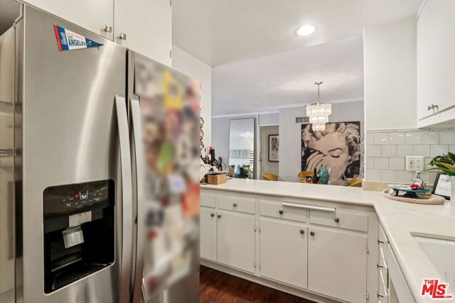 1400 N Sweetzer Avenue 406, West Hollywood, CA 90069