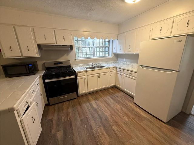 1454 Delusser Street, Mobile, AL 36603