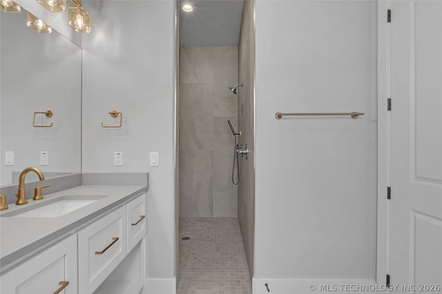 6744 E 123rd Street S, Bixby, OK 74008