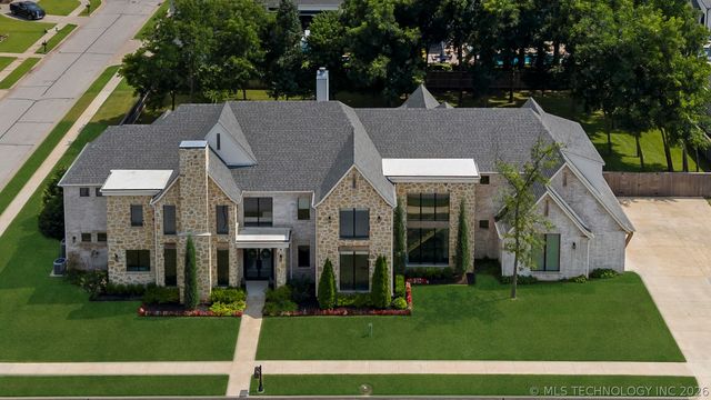 6744 E 123rd Street S, Bixby, OK 74008