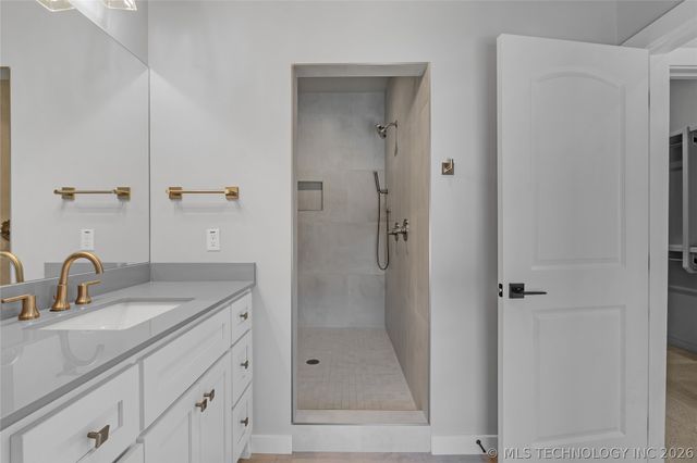 6744 E 123rd Street S, Bixby, OK 74008