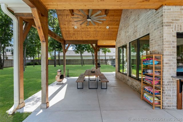 6744 E 123rd Street S, Bixby, OK 74008
