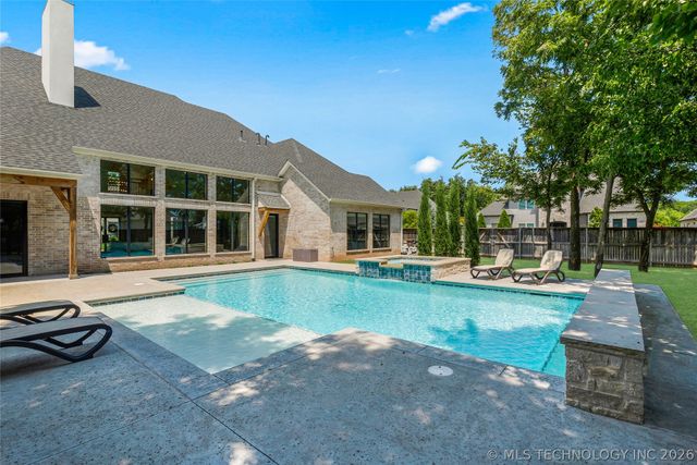 6744 E 123rd Street S, Bixby, OK 74008