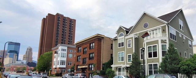 1805 3rd Avenue S 202, Minneapolis, MN 55404