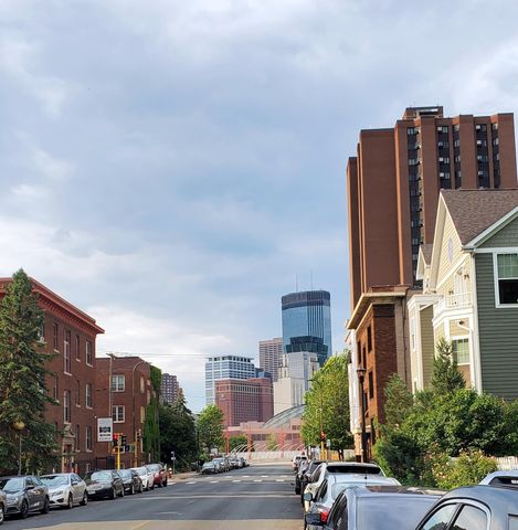 1805 3rd Avenue S 202, Minneapolis, MN 55404