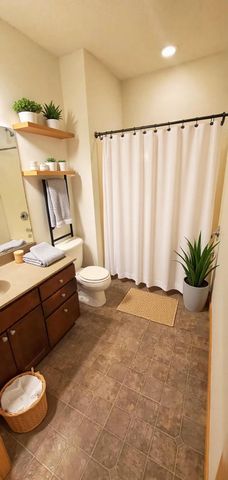 1805 3rd Avenue S 202, Minneapolis, MN 55404