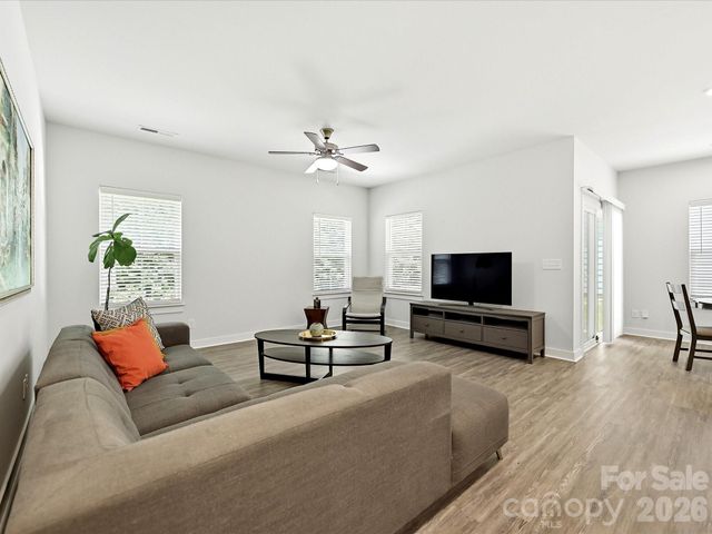10038 Lilac Court, Charlotte, NC 28215