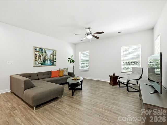 10038 Lilac Court, Charlotte, NC 28215