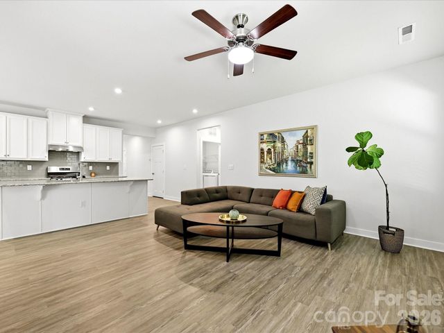 10038 Lilac Court, Charlotte, NC 28215