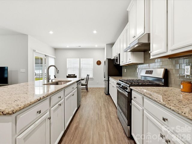 10038 Lilac Court, Charlotte, NC 28215
