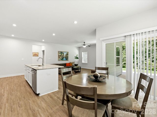 10038 Lilac Court, Charlotte, NC 28215