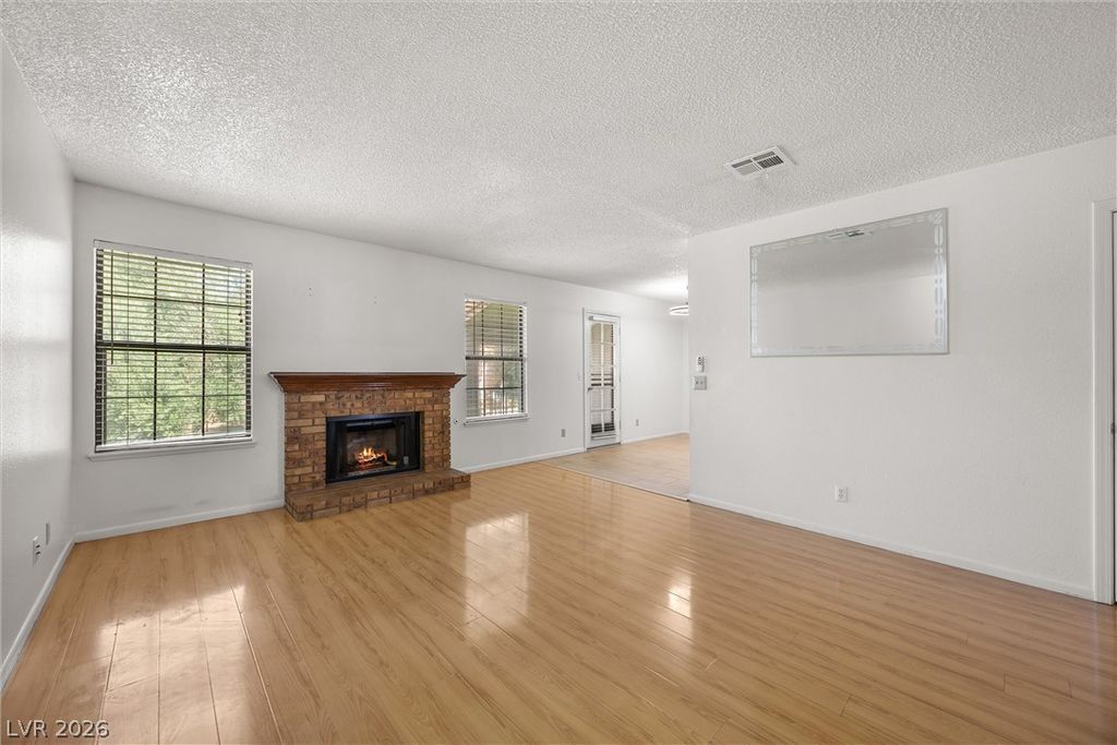 5576 West Rochelle Avenue 23D, Las Vegas, NV 89103 — photo 2