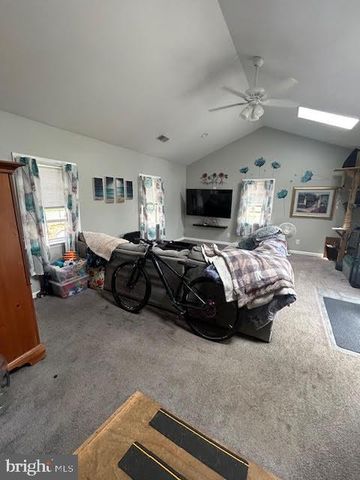 1145 HESSIAN, West Deptford, NJ 08093