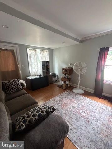 1145 HESSIAN, West Deptford, NJ 08093