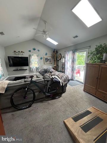 1145 HESSIAN, West Deptford, NJ 08093