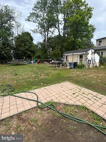 1145 HESSIAN, West Deptford, NJ 08093