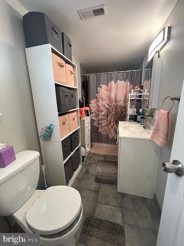 1145 HESSIAN, West Deptford, NJ 08093