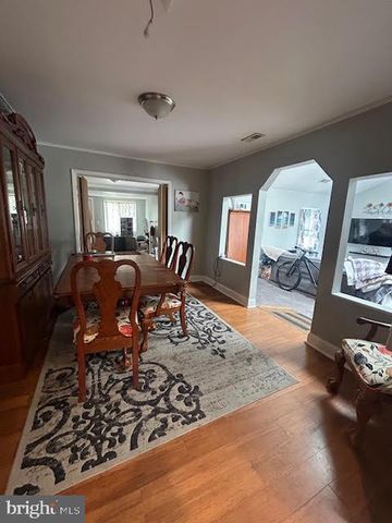 1145 HESSIAN, West Deptford, NJ 08093