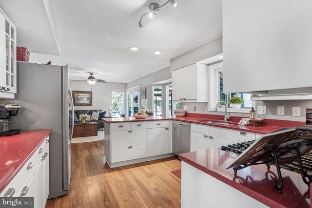 129 FAIRFAX ST, Warrenton, VA 20186